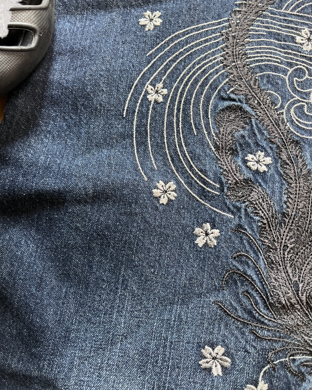 Phenix and sakura Japanese embroidery vintage jeans