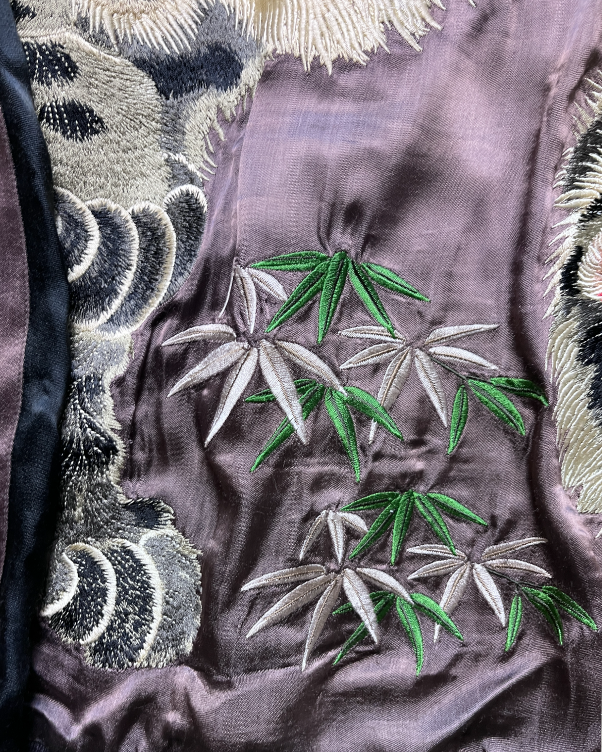 Powerful Reversible Sukajan with Two Roaring Tigers