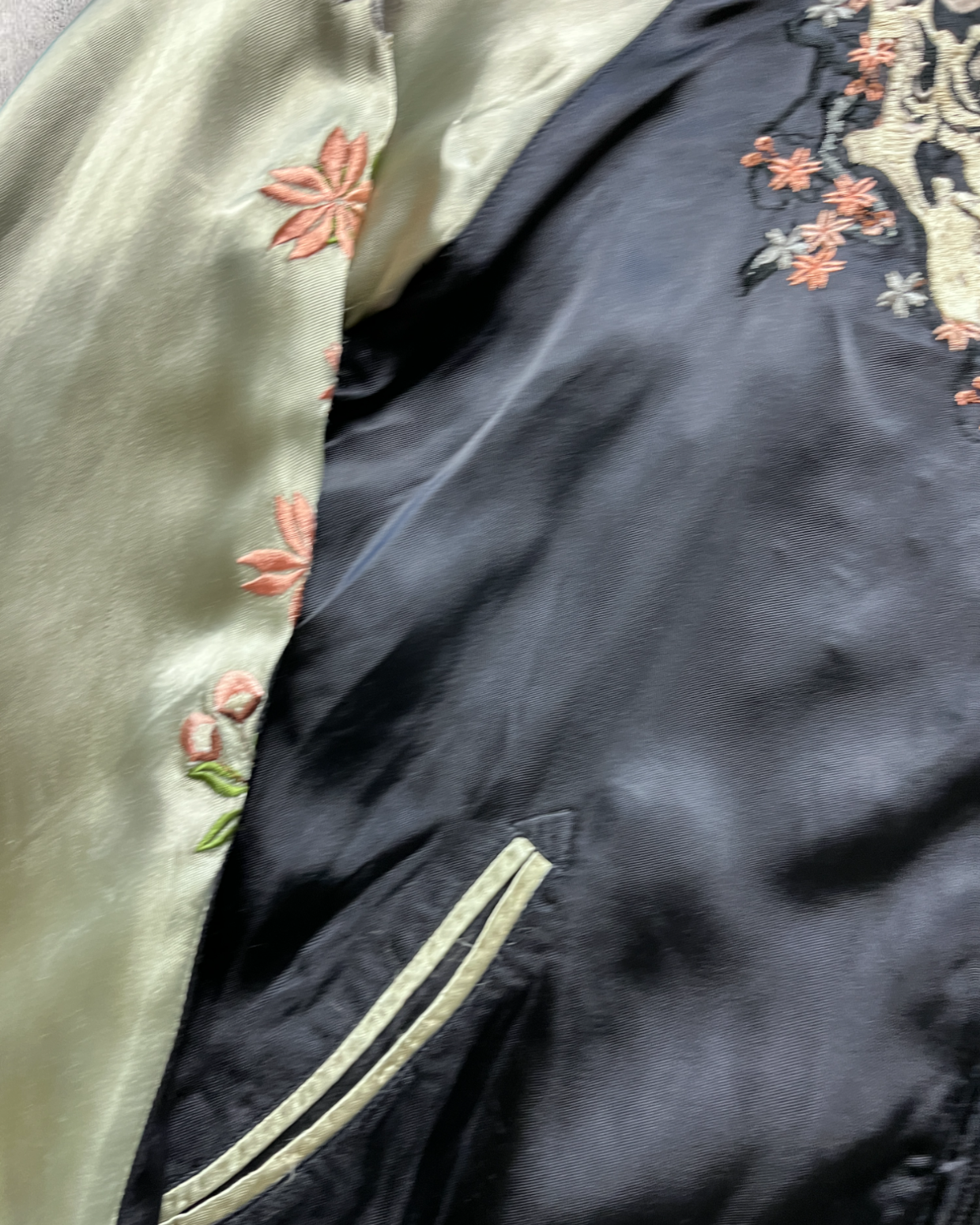 Embodiment of Utagawa Kuniyoshi's World: Skull Reversible Sukajan