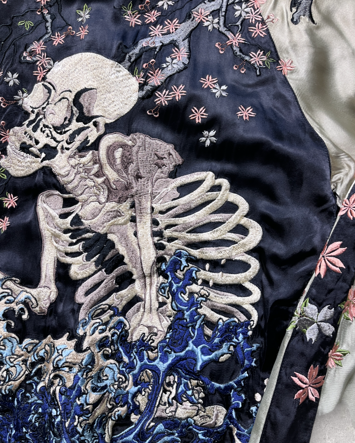 Embodiment of Utagawa Kuniyoshi's World: Skull Reversible Sukajan