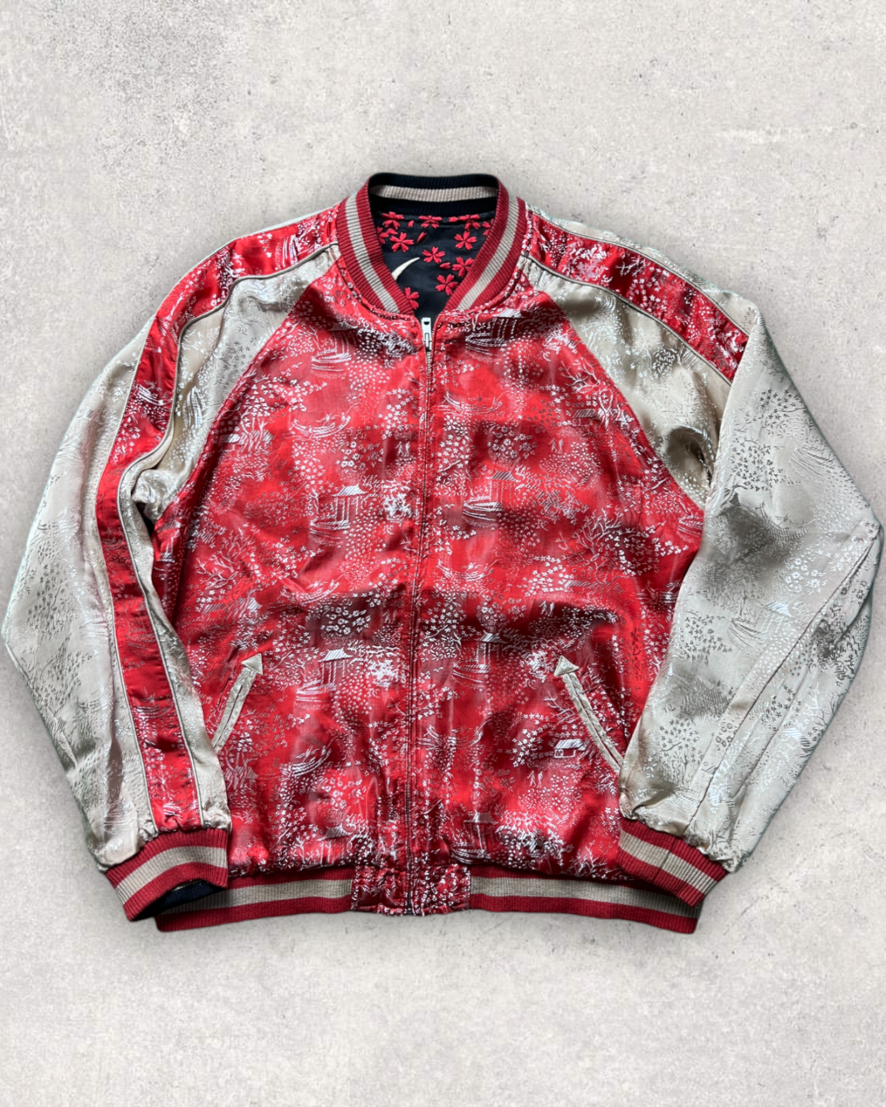 Ultra-Rare Reversible Sukajan: Popular Frog Design Jacket