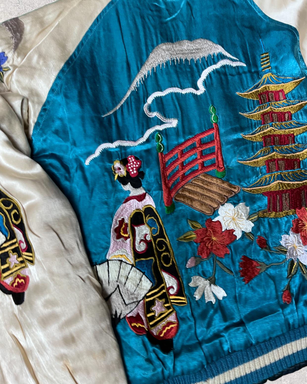 Quilt×Satin Tiger×Dragon Fuji×Cherry blossom×Maiko | winter | Vintage