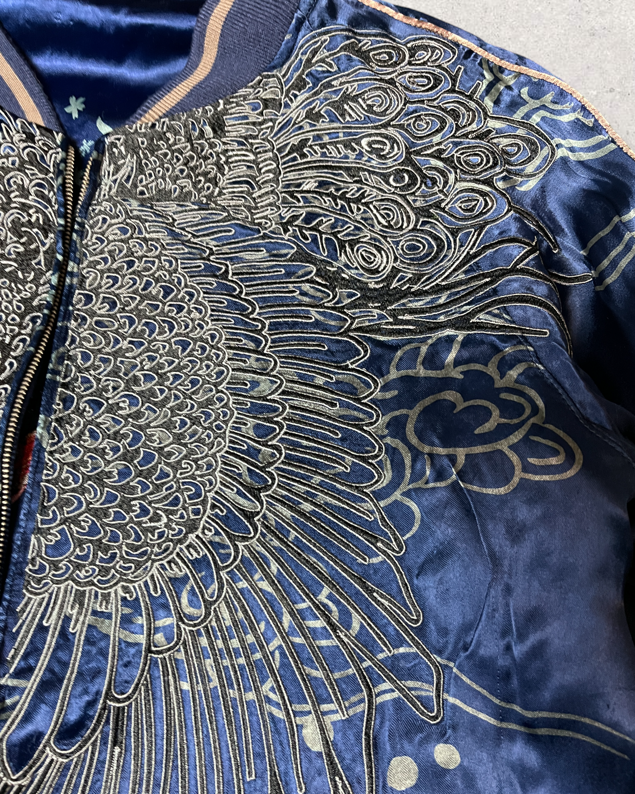 MIYABIMUSUBI Reversible Tiger and carp Sakura Bomber Jacket | Winter/Autumn | Vintage