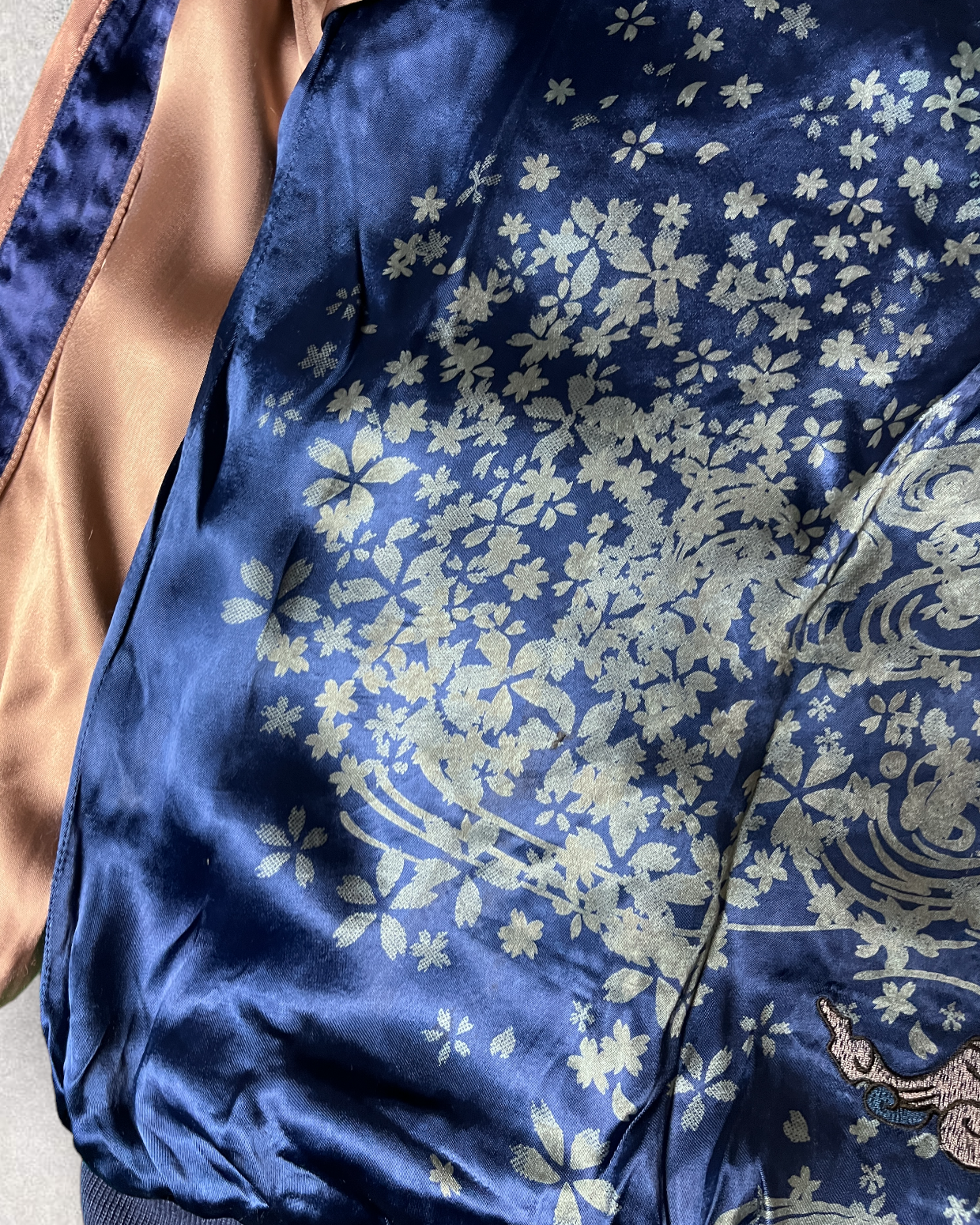 MIYABIMUSUBI Reversible Tiger and carp Sakura Bomber Jacket | Winter/Autumn | Vintage