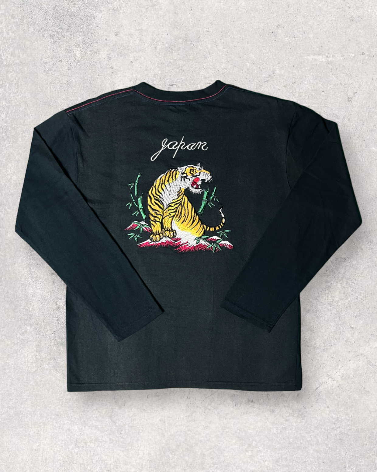 Tiger and KANJI design long sleeve t-shirts design Vintage