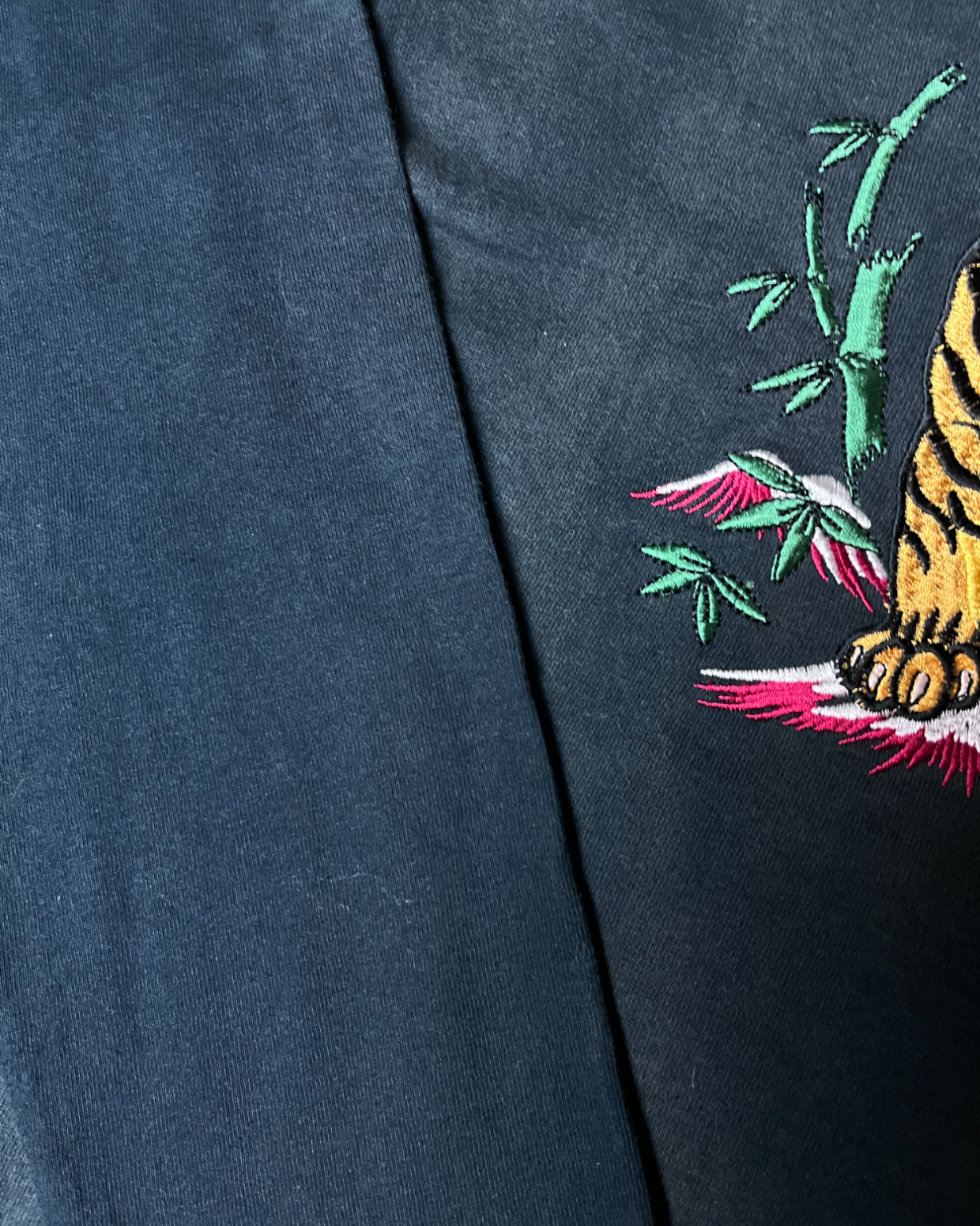 Tiger and KANJI design long sleeve t-shirts design Vintage