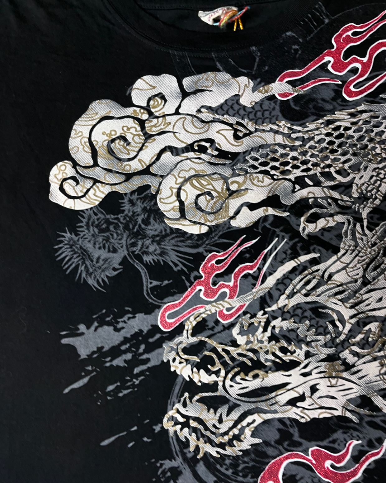 A powerful dragon t-shirts Vintage