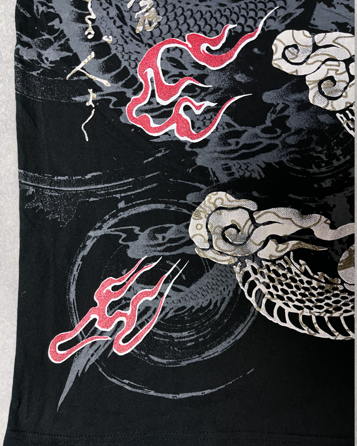 A powerful dragon t-shirts Vintage