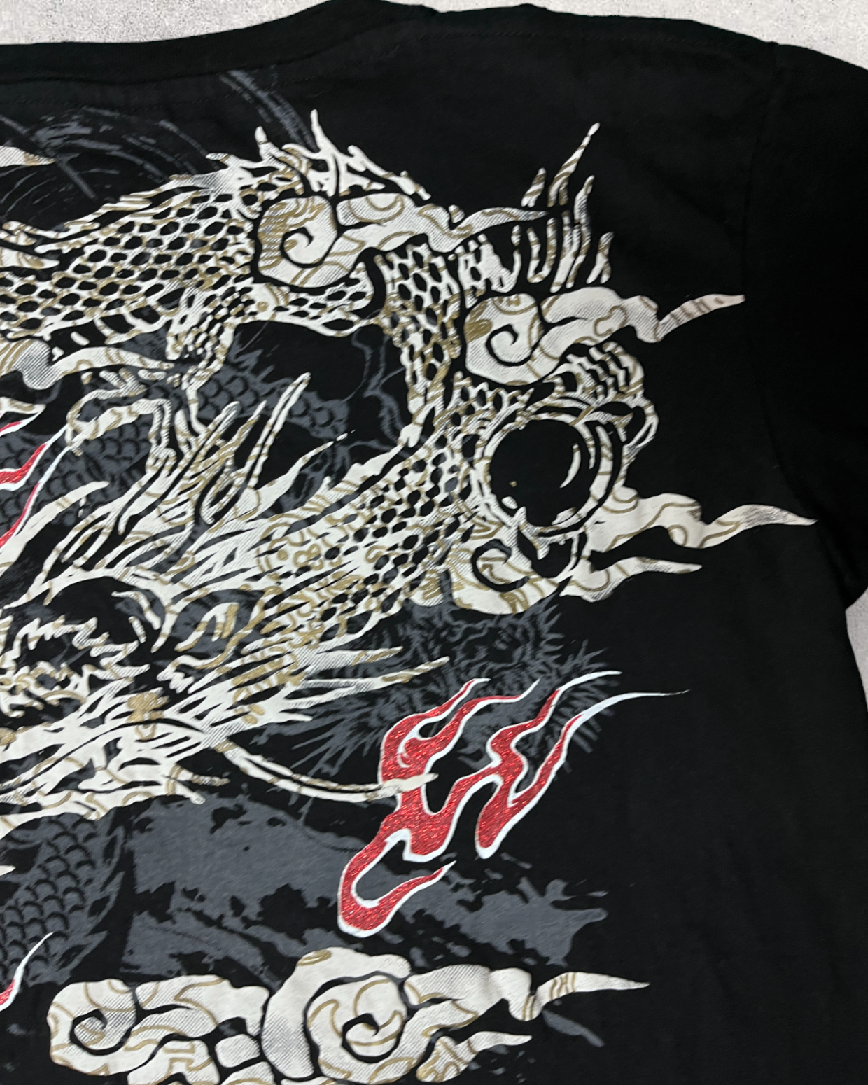 A powerful dragon t-shirts Vintage