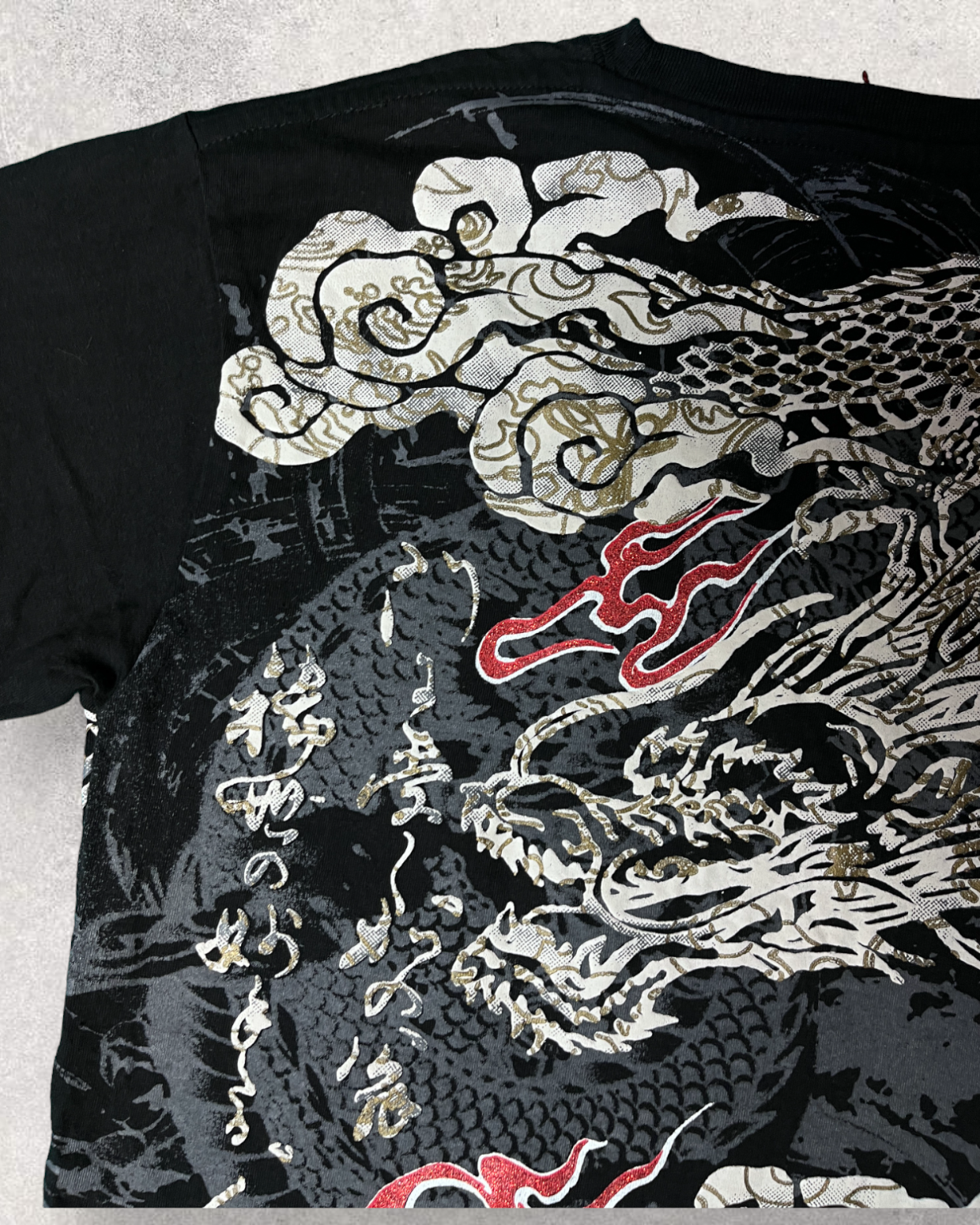 A powerful dragon t-shirts Vintage