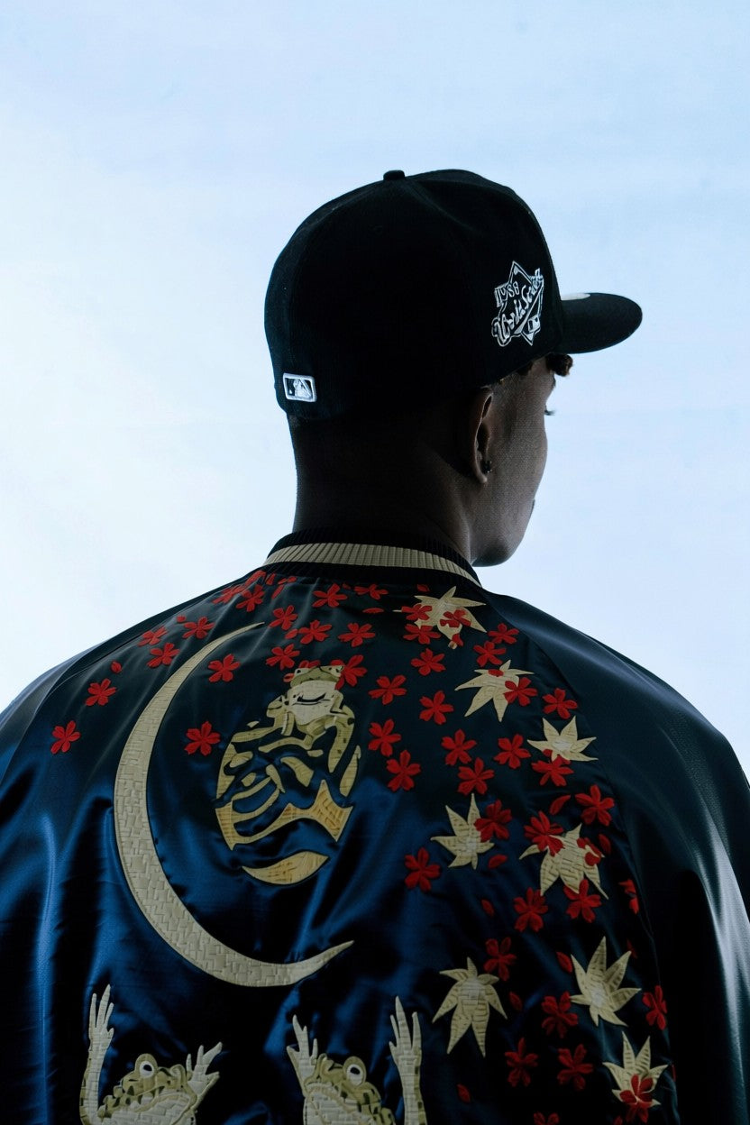 【XXL】Rare Oversized Sukajan Jacket – Frogs, Moon & Maple Leaves Embroidery / Reversible Japanese Souvenir Jacket