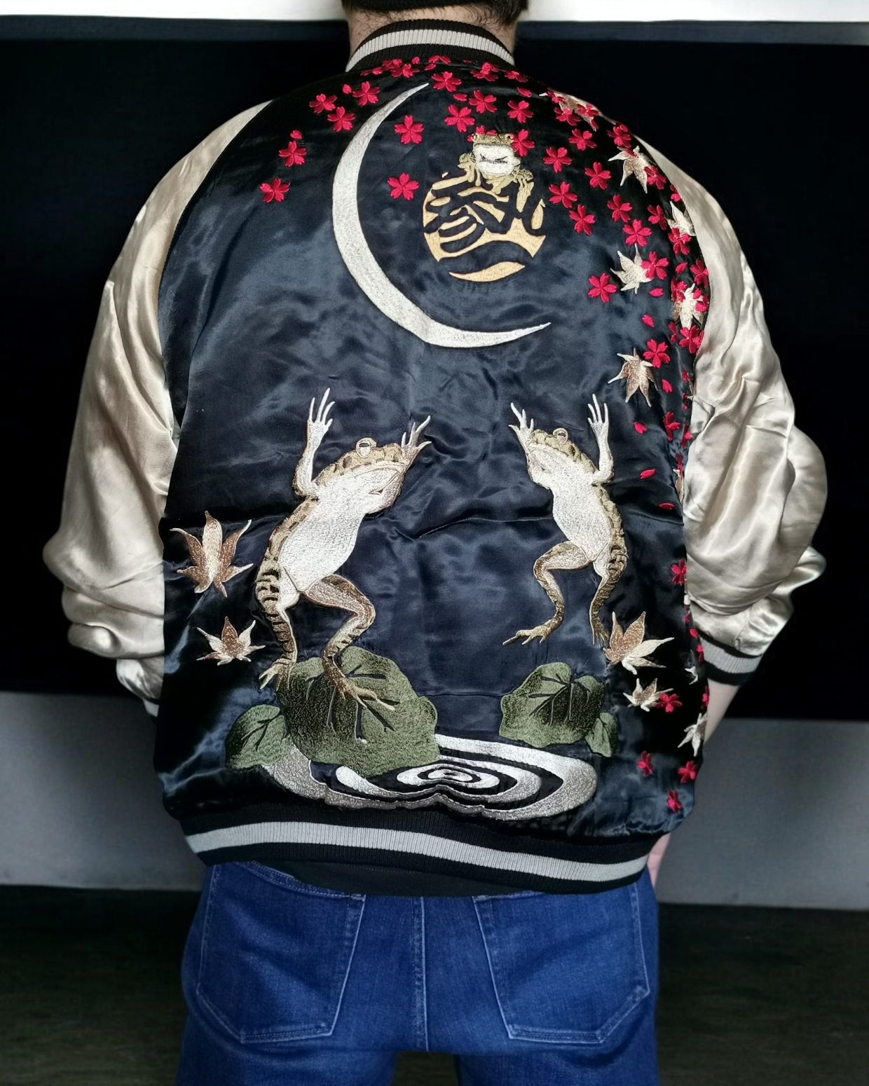 Ultra-Rare Reversible Sukajan: Popular Frog Black Jacket