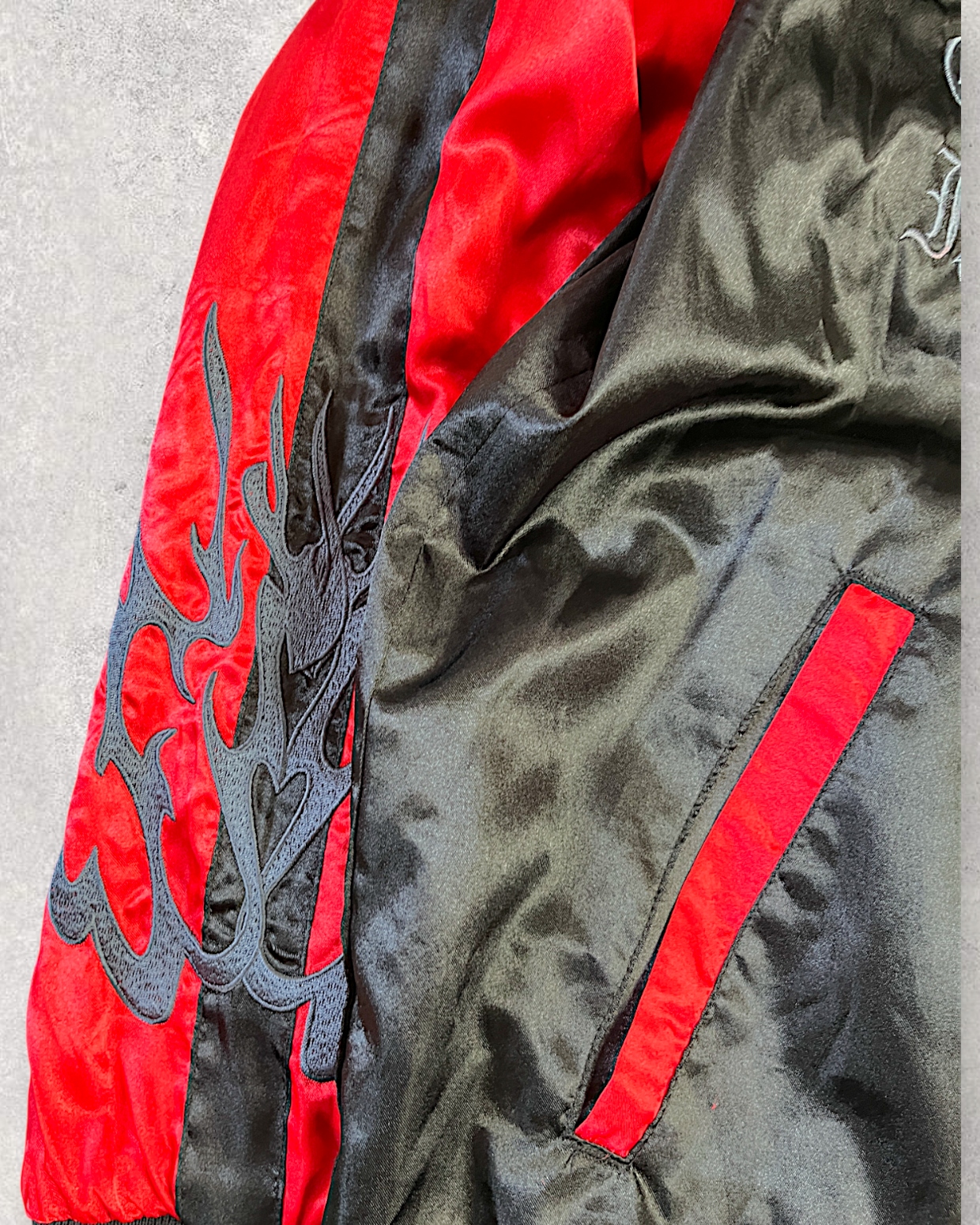 【XL・Reversible】Portgas D. Ace Souvenir Jacket|One Piece Official Embroidered Sukajan|Rare Anime Collectible