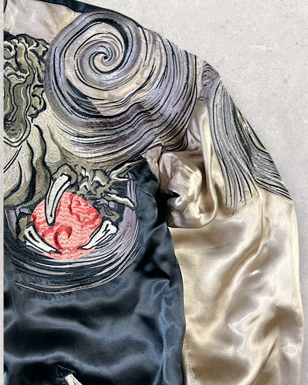 【XL Dragon Reversible Sukajan】Cloud-Embroidered Dragon × Brocade Pattern Sleeves | One-of-a-Kind Statement Jacket
