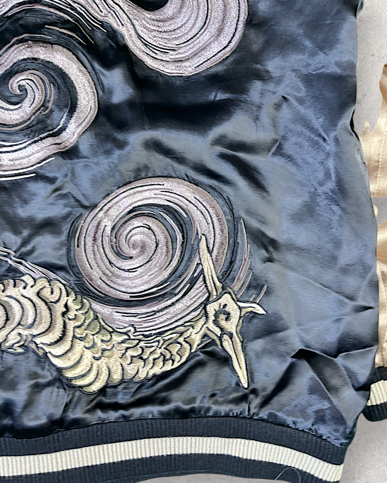 【XL Dragon Reversible Sukajan】Cloud-Embroidered Dragon × Brocade Pattern Sleeves | One-of-a-Kind Statement Jacket