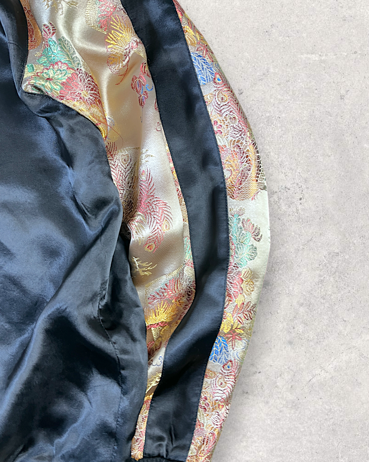 【XL Dragon Reversible Sukajan】Cloud-Embroidered Dragon × Brocade Pattern Sleeves | One-of-a-Kind Statement Jacket