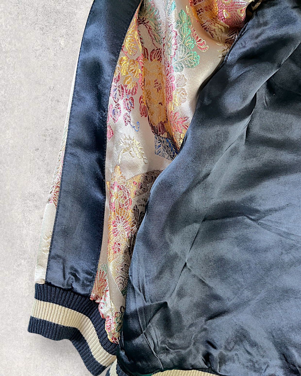 【XL Dragon Reversible Sukajan】Cloud-Embroidered Dragon × Brocade Pattern Sleeves | One-of-a-Kind Statement Jacket