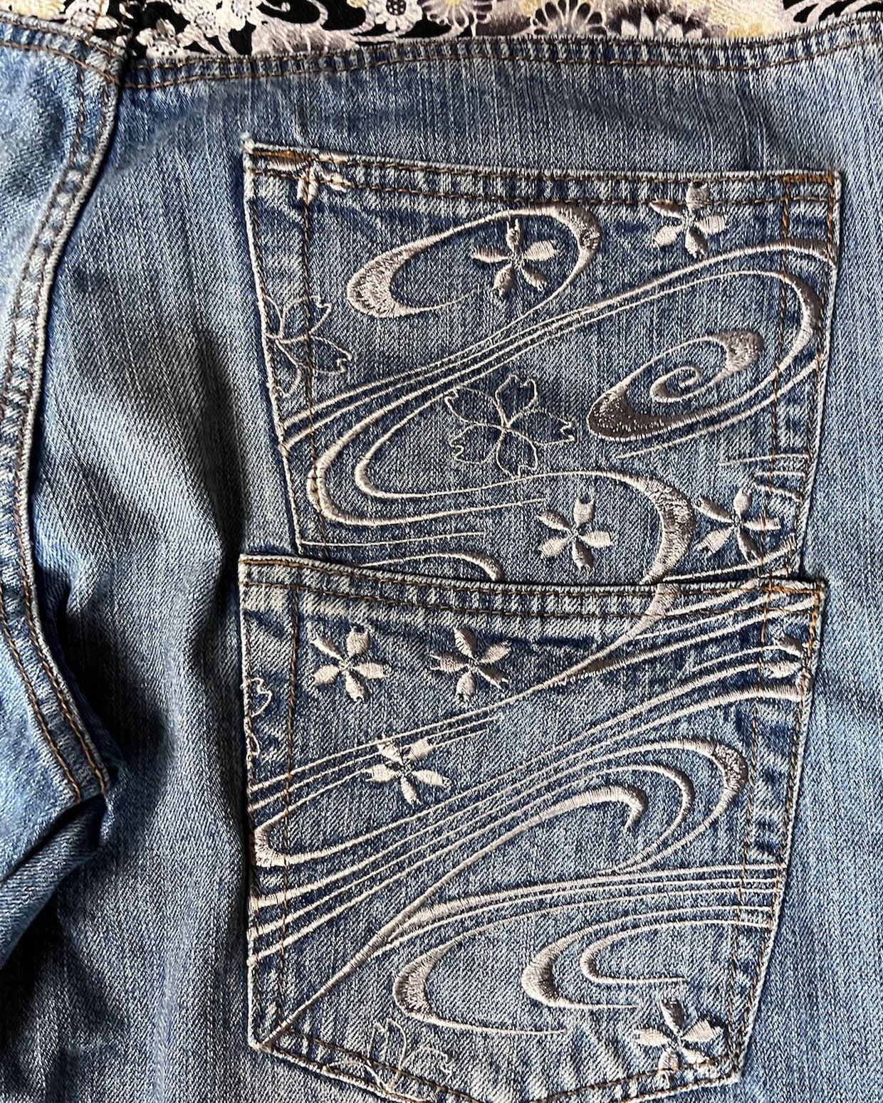 [FLOWING IN THE STREAM] Vintage