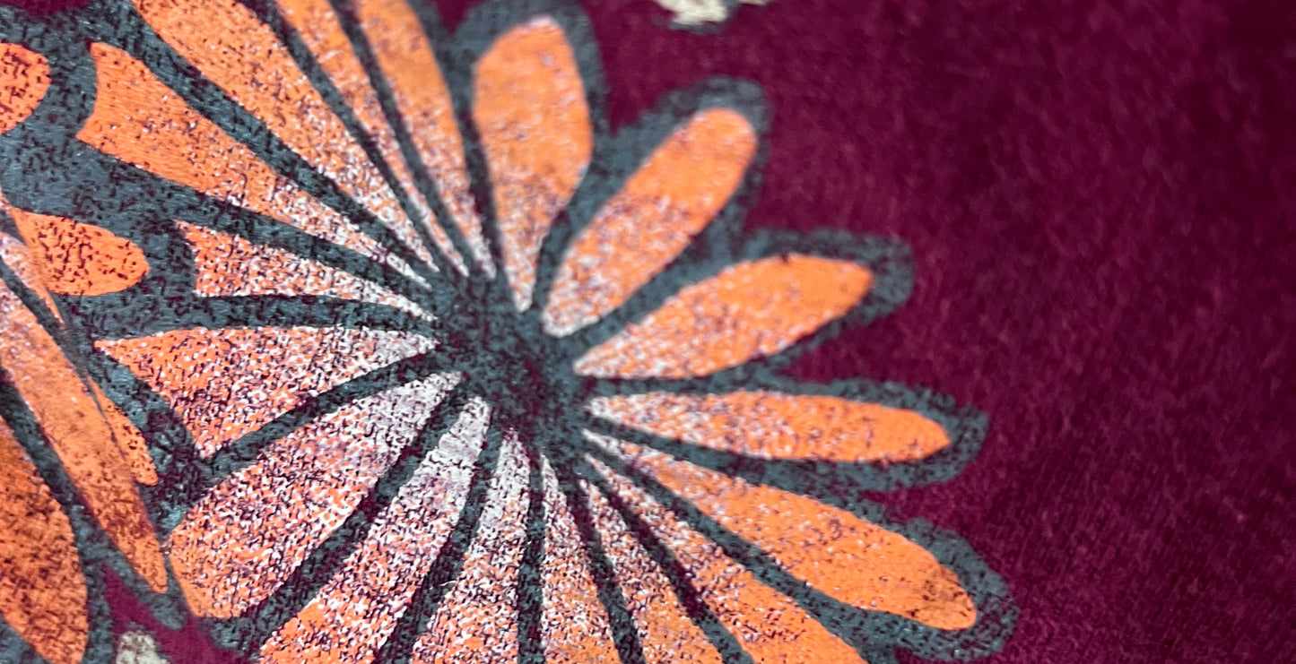 [PLAYING KOI IN THE POND] T-shirts