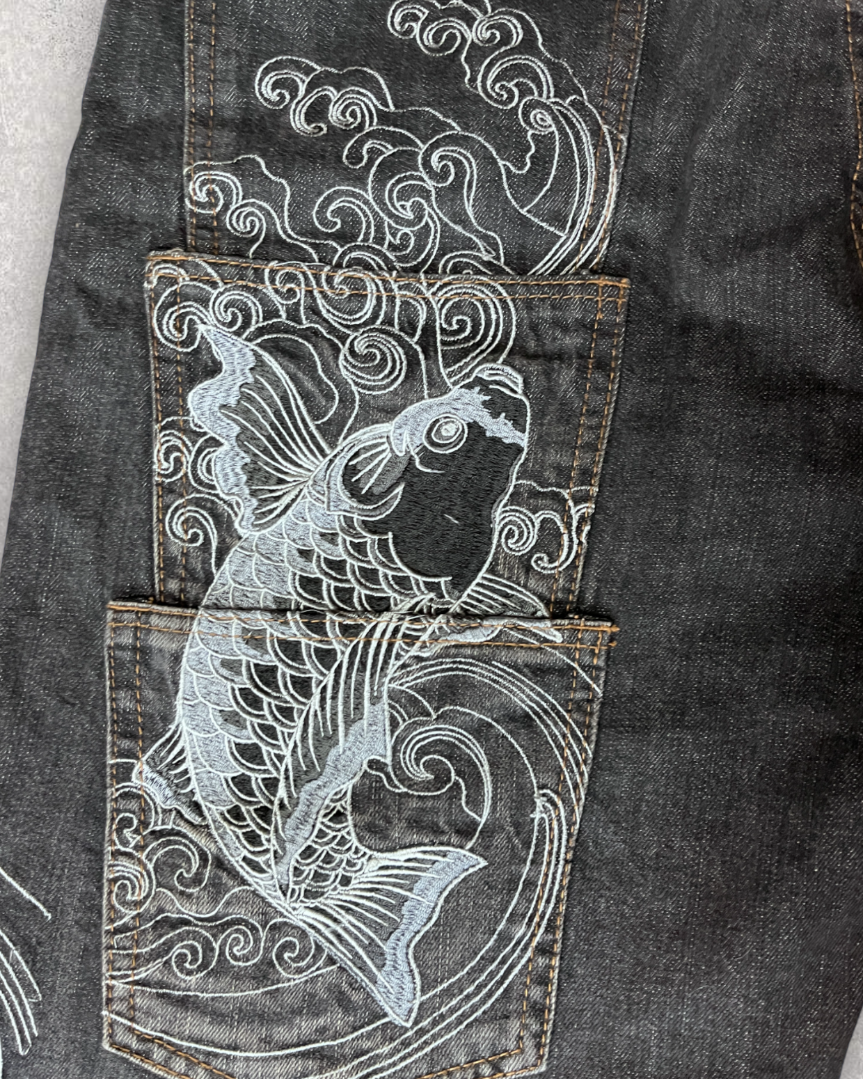 [KOI ON THE BACK POCKET] Vintage