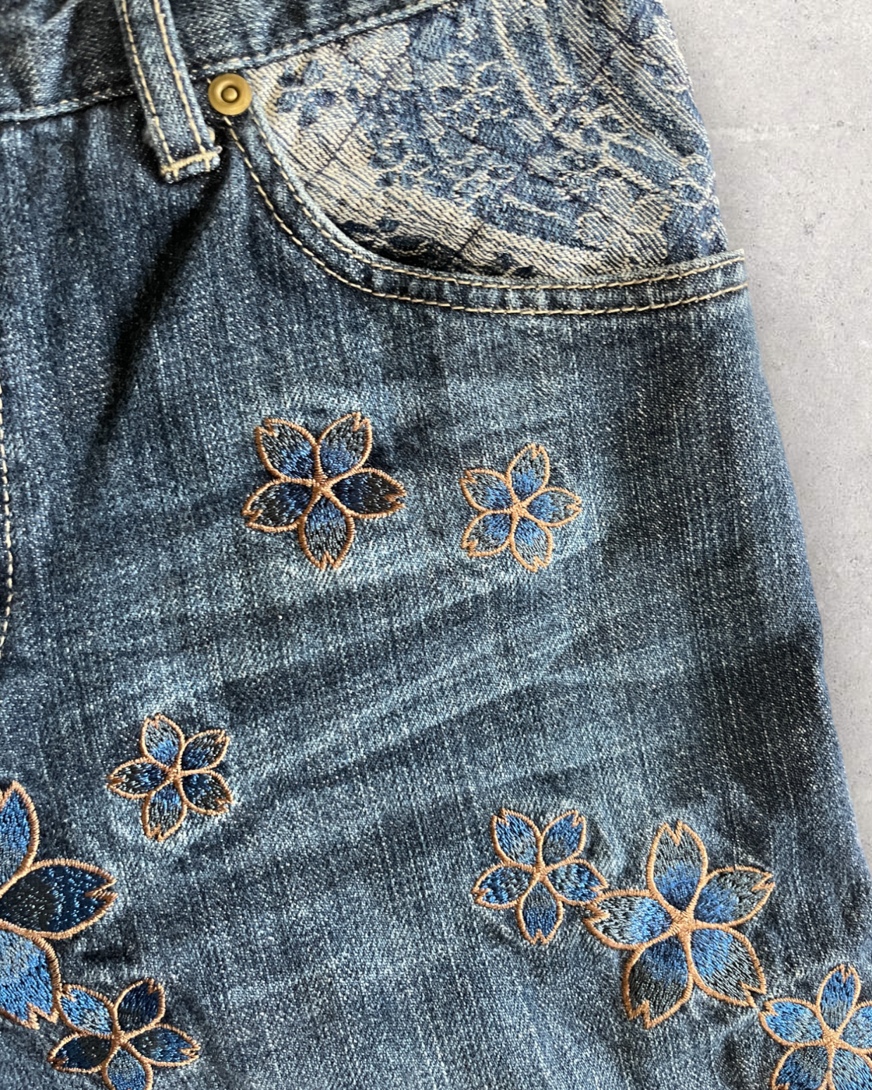 Sakura pattern Japanese embroidery vintage jeans