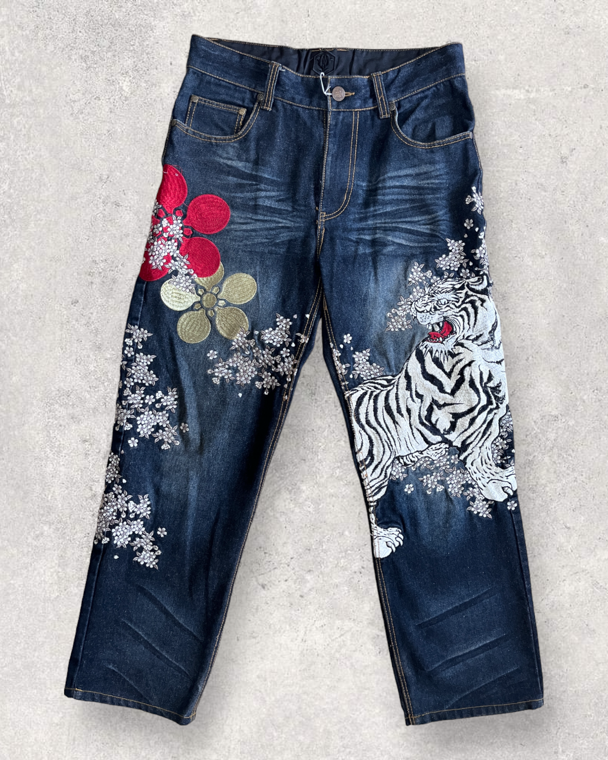 Japanese white tiger and pattern embroidery vintage jeans