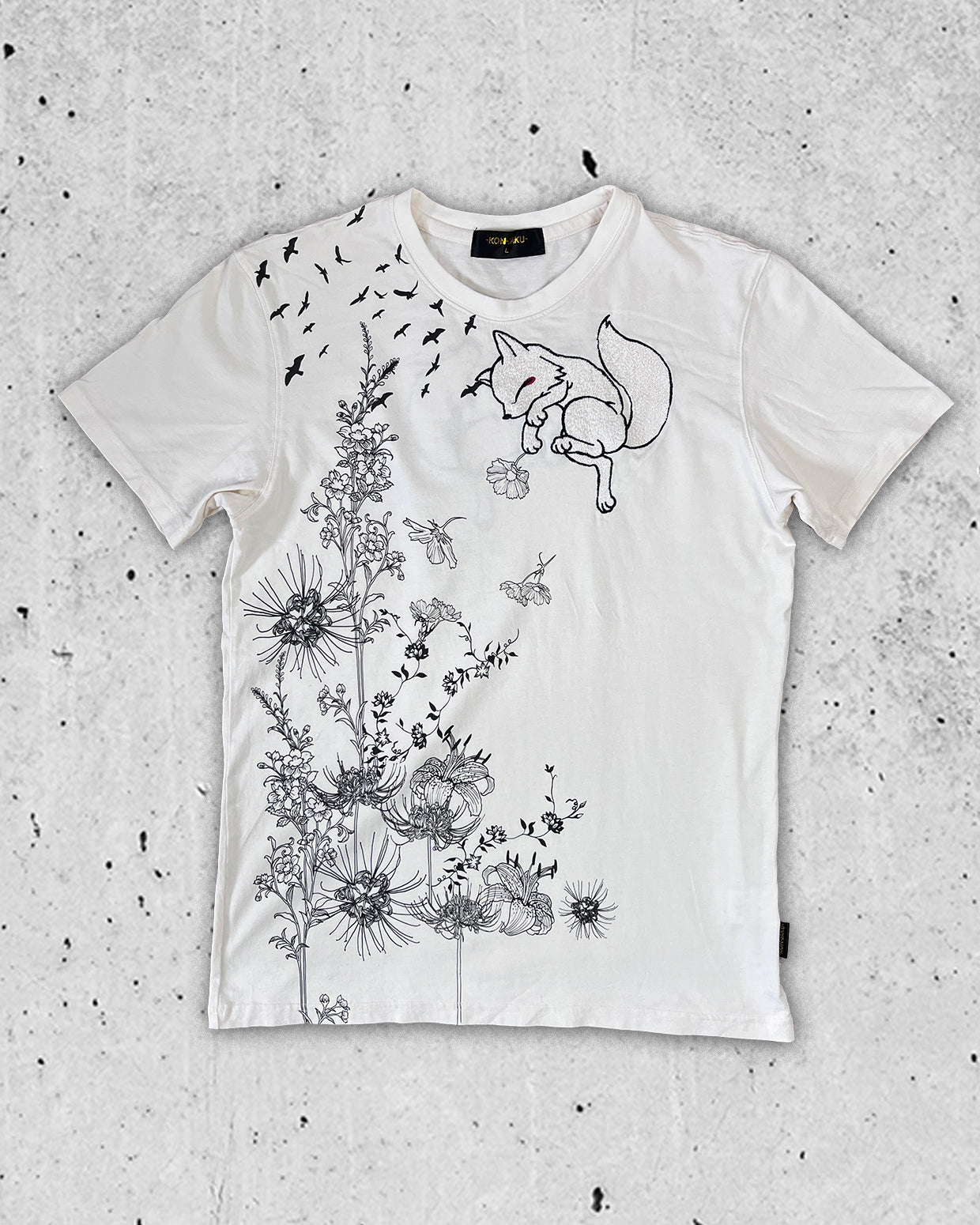 [JUMPING WHITE FOX] Vintage - Tshirt