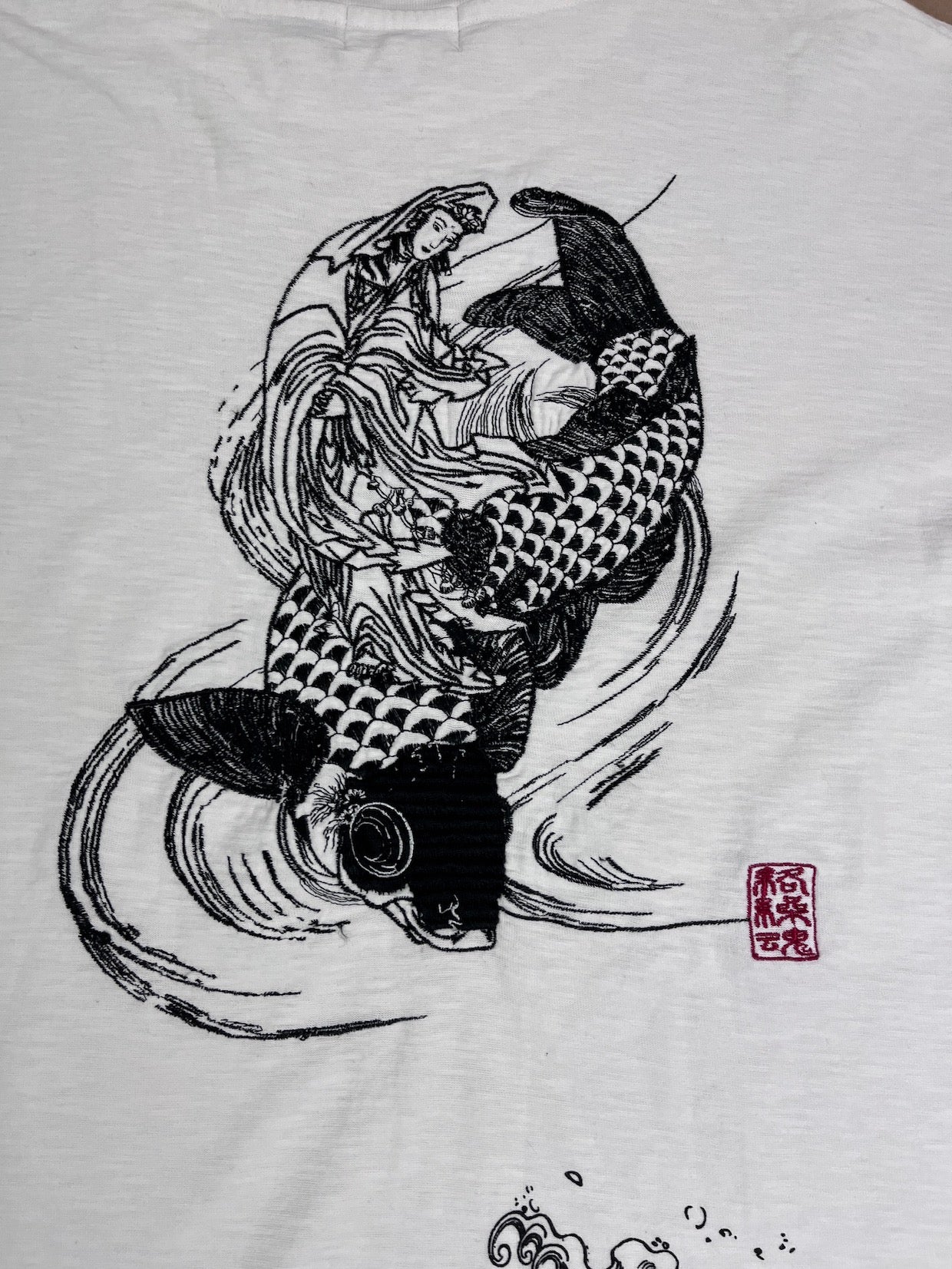 [Quan Yin and Koi] Vintage - Long sleeve shirt