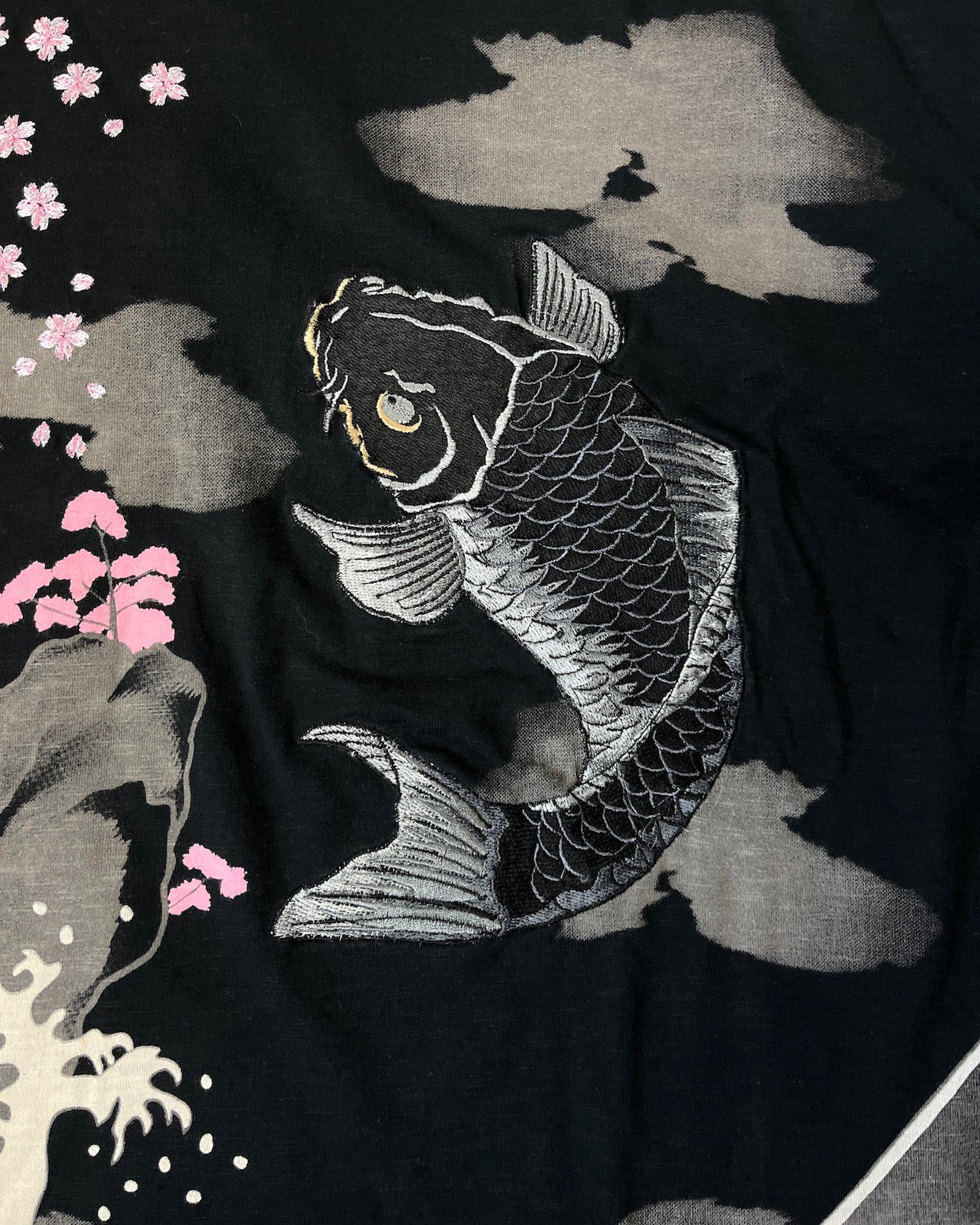 [KOI ON THE CLIFS] Vintage - Long sleeve shirt