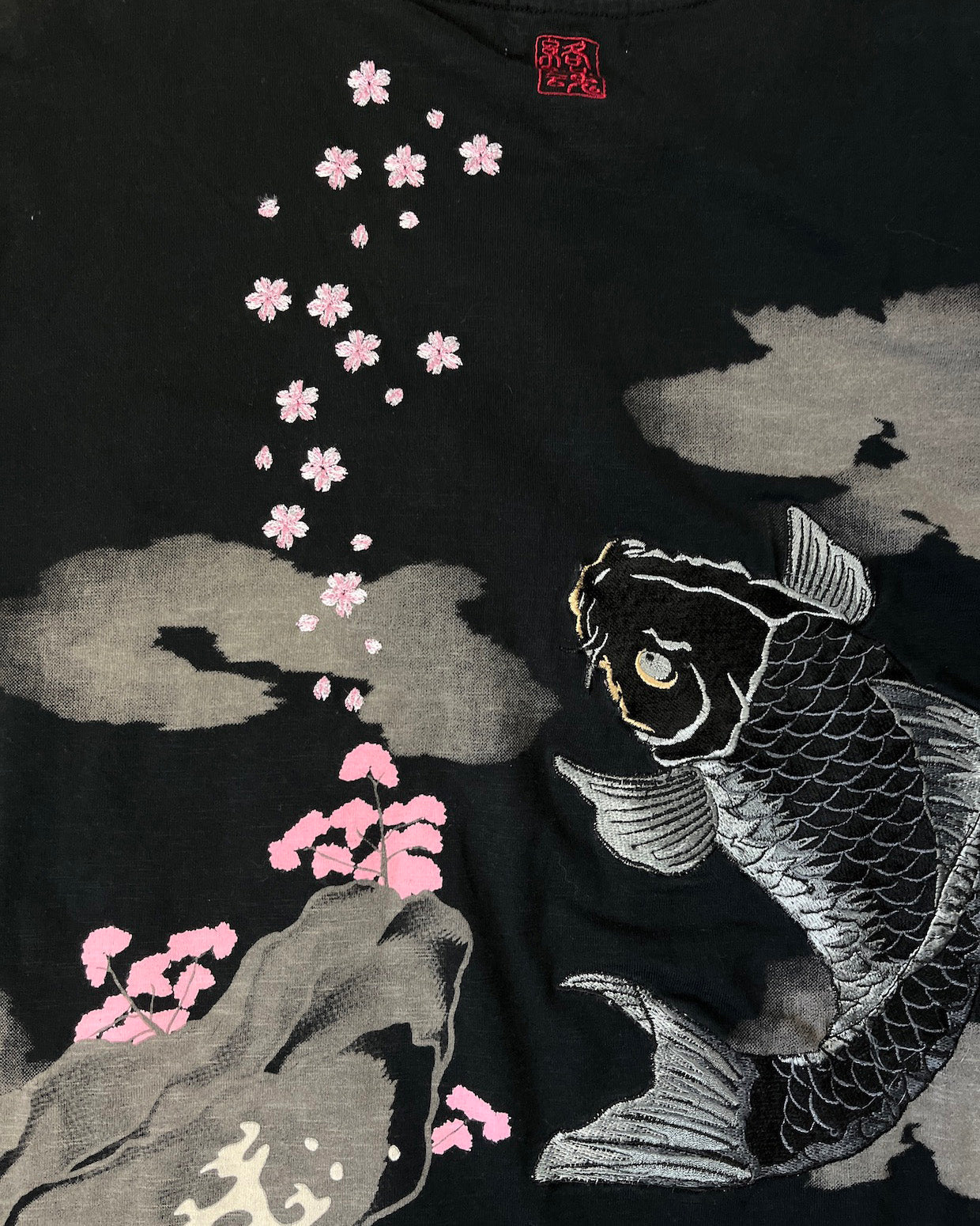 [KOI ON THE CLIFS] Vintage - Long sleeve shirt