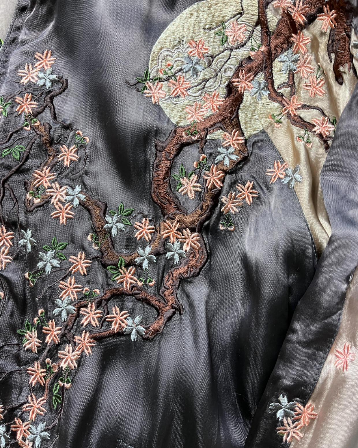 Embodiment of Utagawa Kuniyoshi's World: Skull Reversible Sukajan