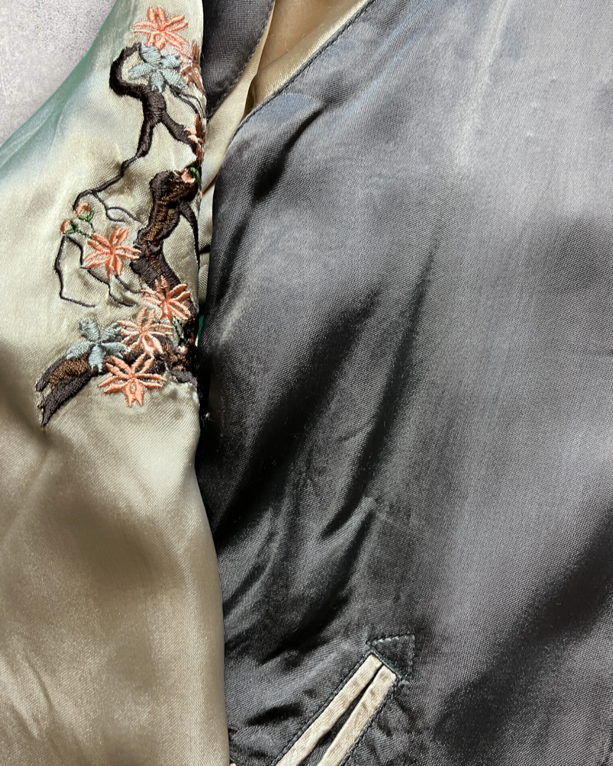 Embodiment of Utagawa Kuniyoshi's World: Skull Reversible Sukajan
