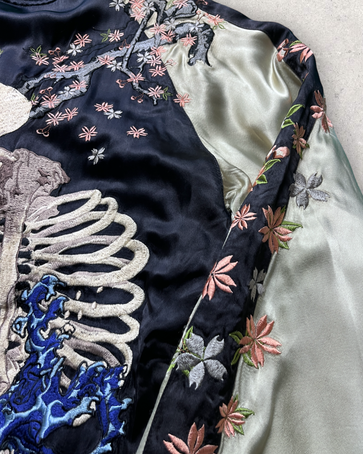Embodiment of Utagawa Kuniyoshi's World: Skull Reversible Sukajan