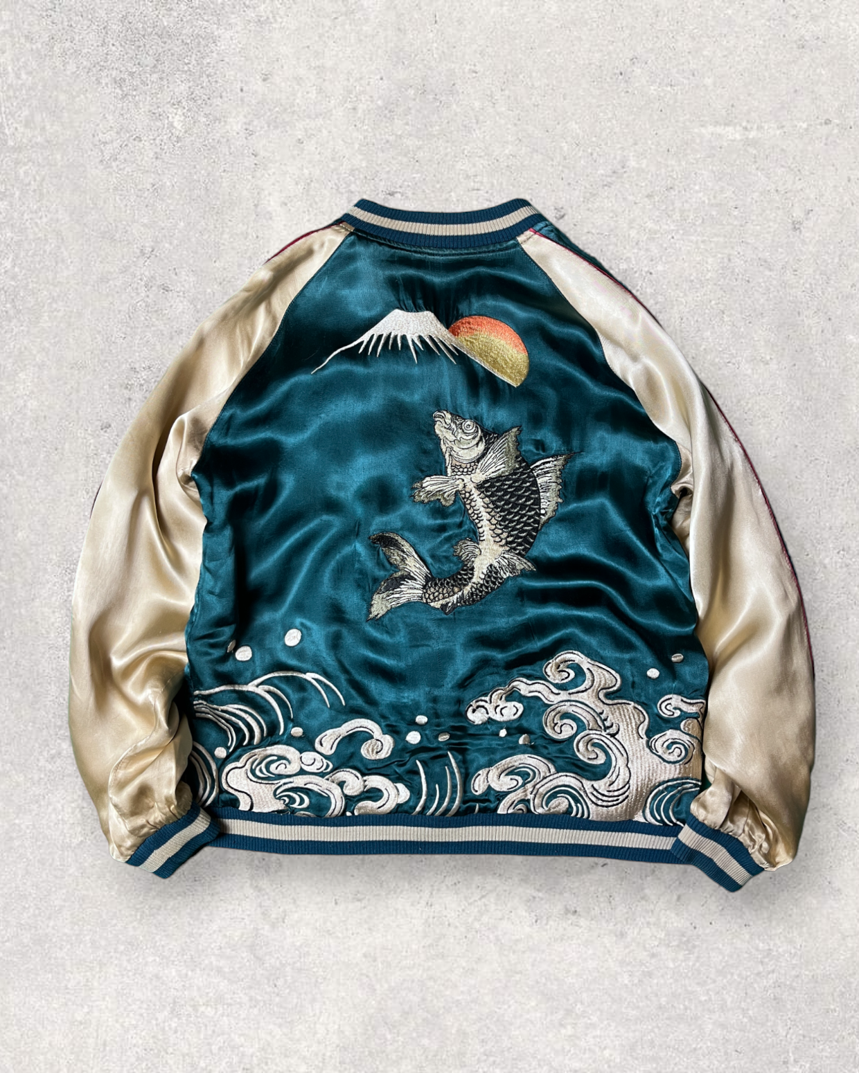 Carp ONIKIRIMARU 2way sukajan | Winter | Vintage jacket