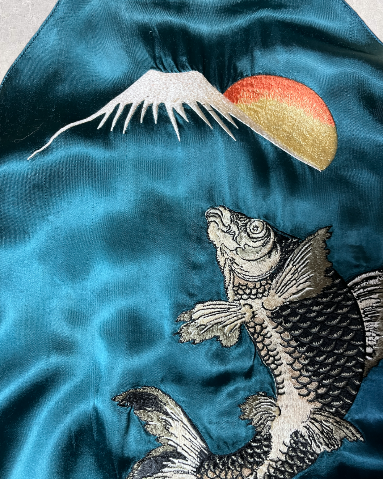 Carp ONIKIRIMARU 2way sukajan | Winter | Vintage jacket