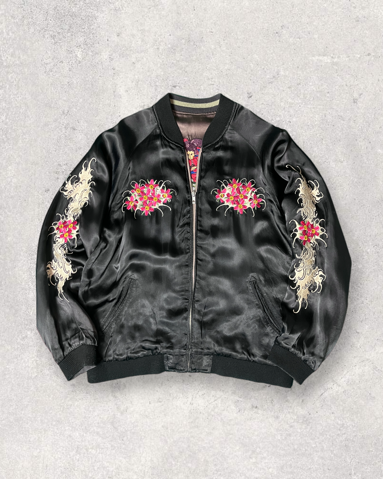 Super Rare One-of-a-Kind Sakura Skajan with Japanese Pattern Embroidery | Autumn/winter | Vintage