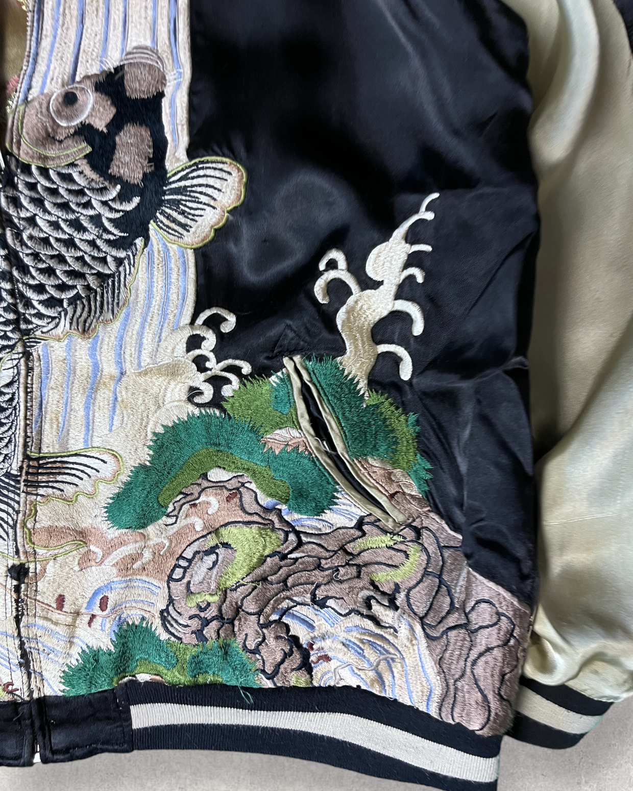 【L】Reversible Sukajan – Embroidered Koi Waterfall Japanese Satin Jacket