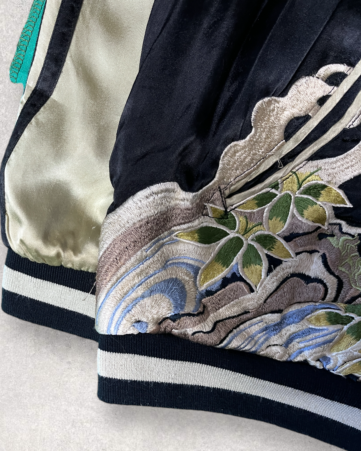 【L】Reversible Sukajan – Embroidered Koi Waterfall Japanese Satin Jacket