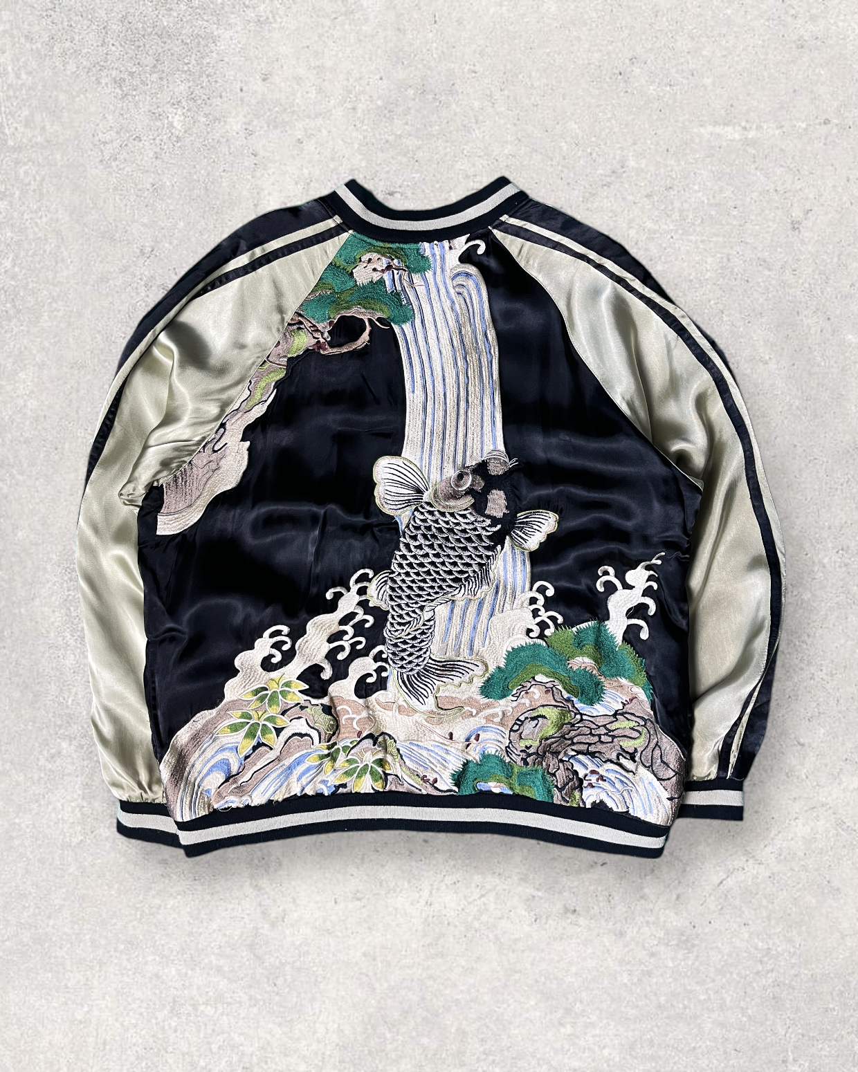 Rare Reversible XL size Flying Hakurei Koi Bomber jacket sukajan | Autumn/Winter | Vintage