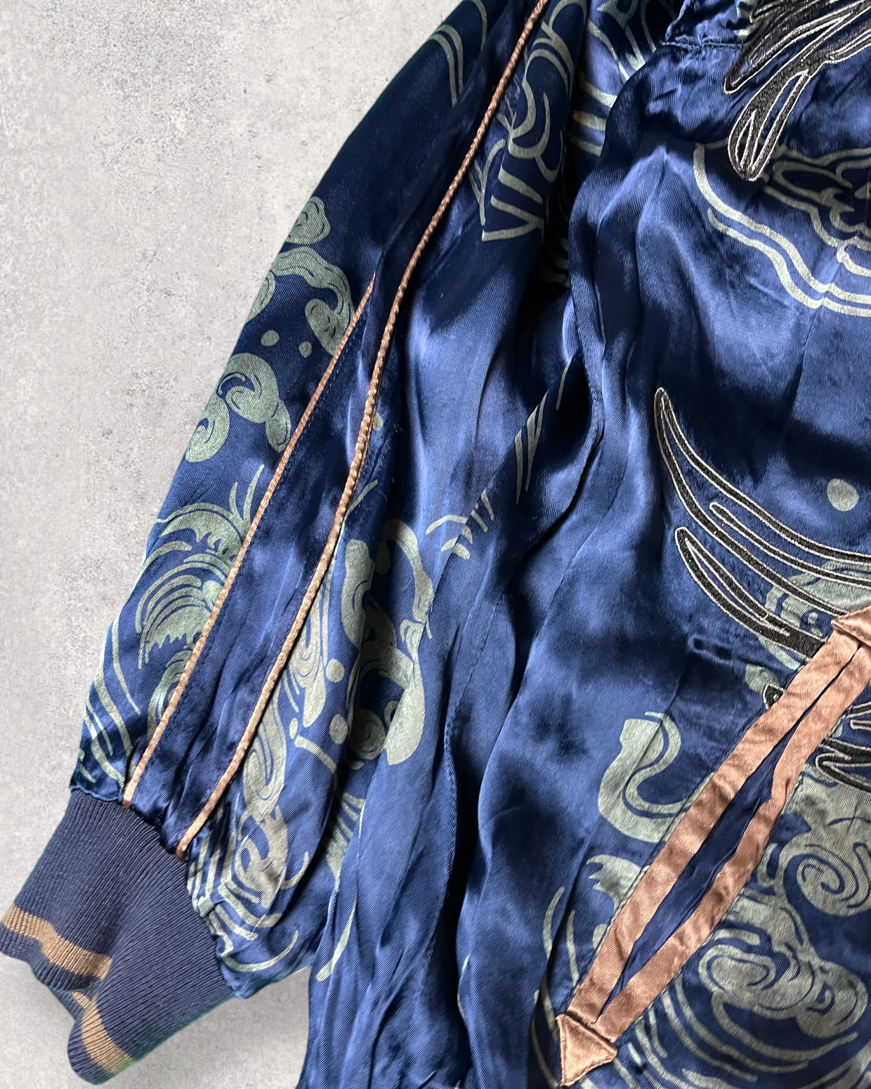MIYABIMUSUBI Reversible Tiger and carp Sakura Bomber Jacket | Winter/Autumn | Vintage