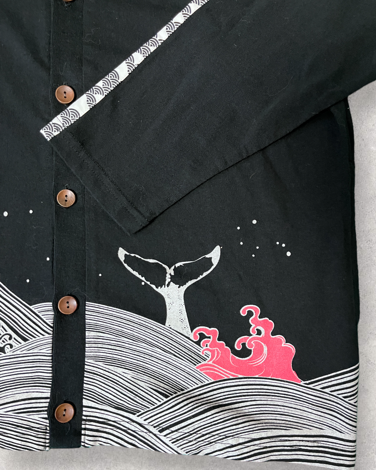 Kijin Japanese pattern whale cardigan | Vintage cardigan