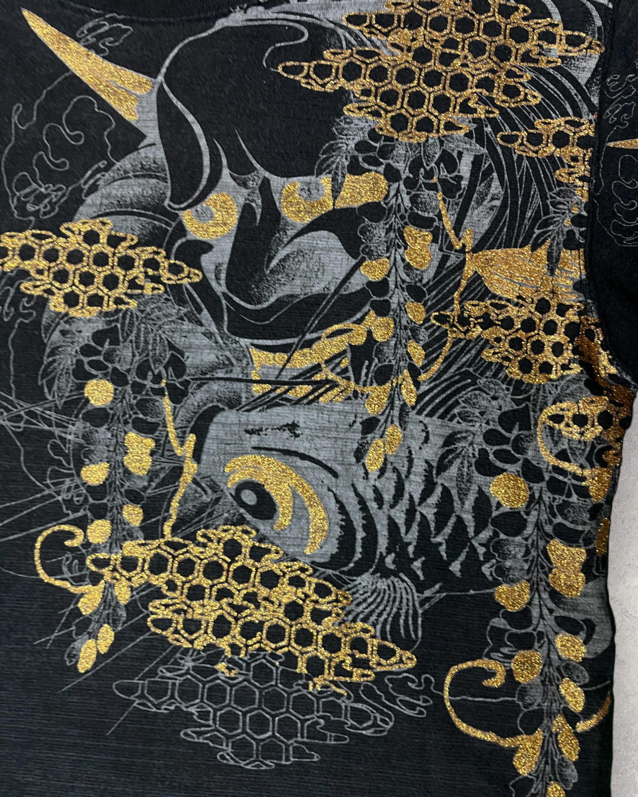 Gold HANNYA long sleeve shirts Japanese transional design Vintage
