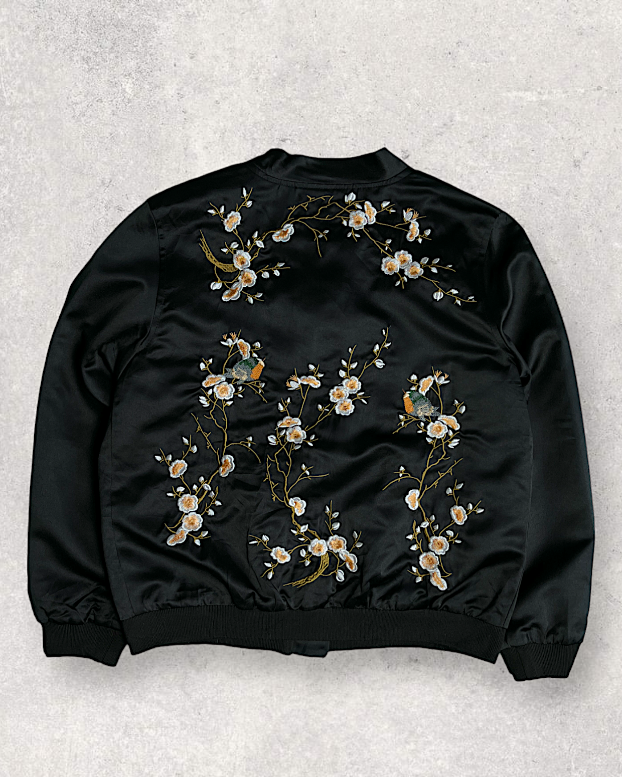 [S] Simple, cute and cool Sukajan that goes with any outfit | Vintage jacket