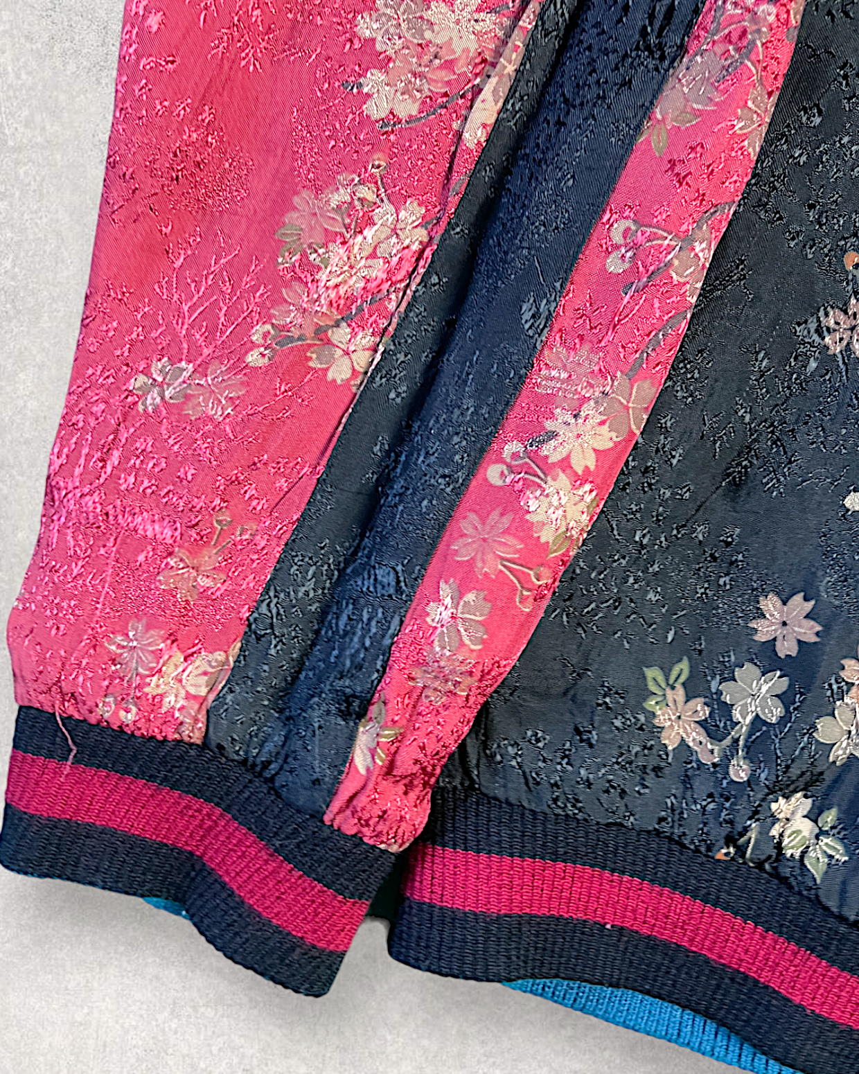 [M] [Blue] Reversible sukajan with austere cherry blossoms and goldfish