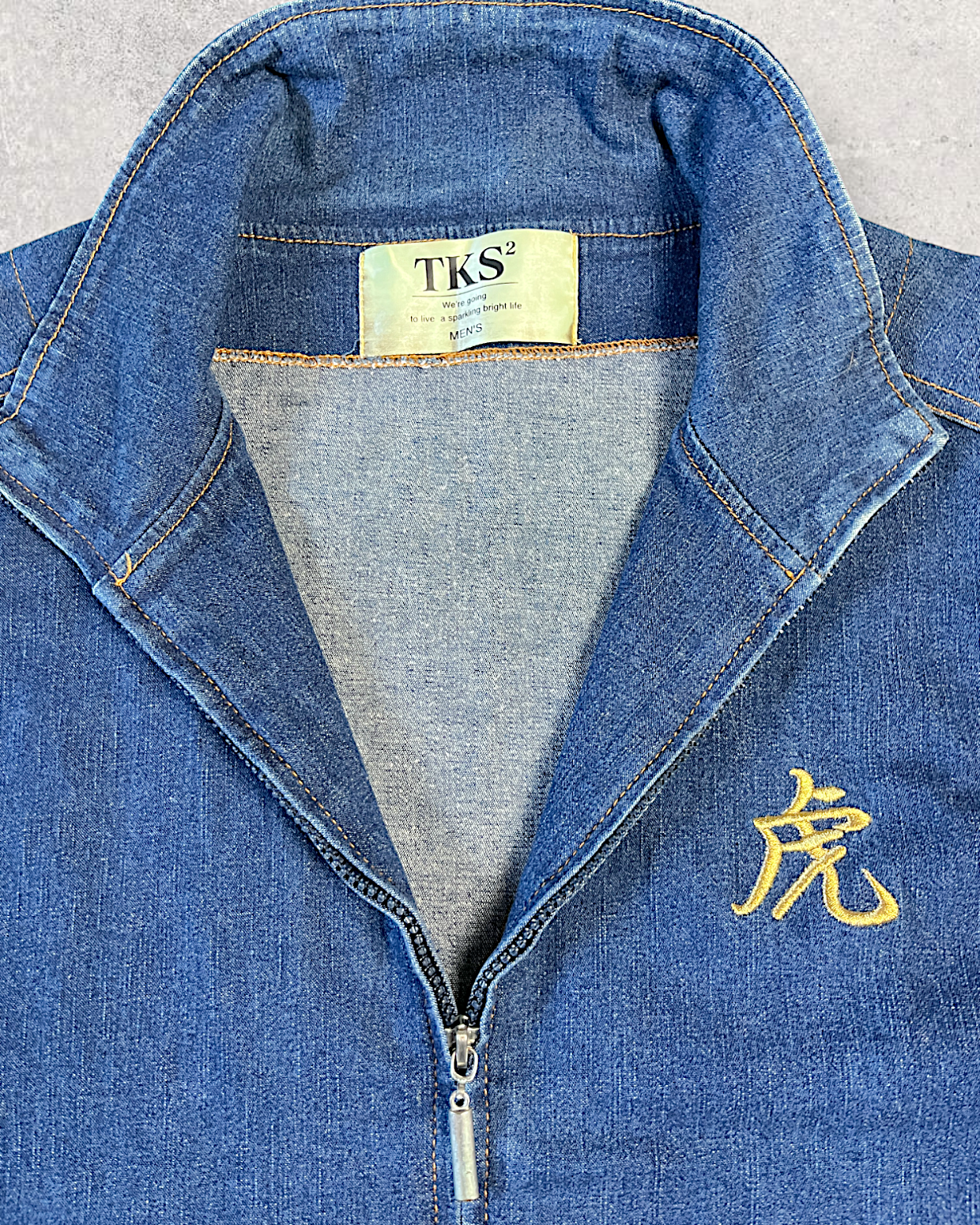 [L][Rare and Bespoke] TKS2 [overwhelming presence] Sukajan Blouson Tiger Tiger  Denim Jacket Embroidery Stretch Stretch Zip-up M-L Equivalent | Vintage