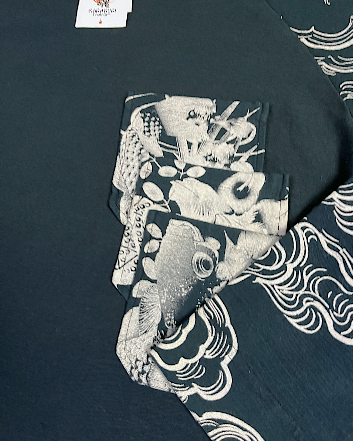 [L]Brand-new KARAKURI TAMASHII embroidery KOI t-shirts | vintage