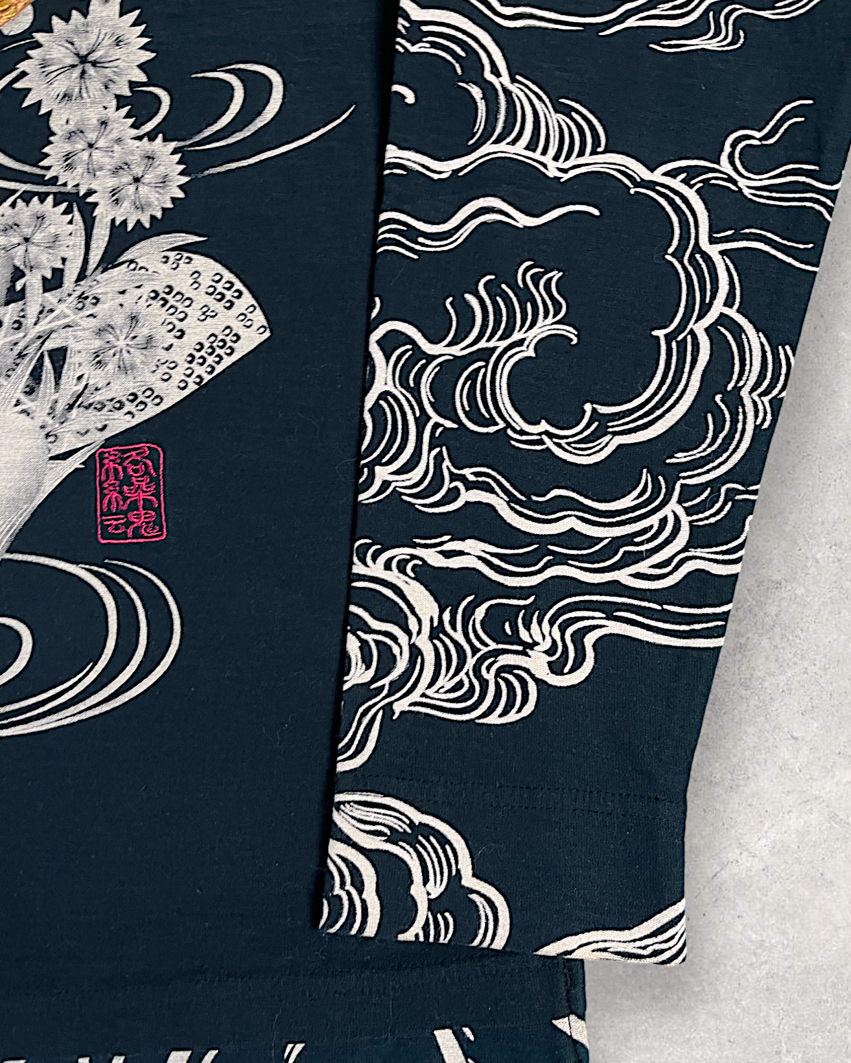 [L]Brand-new KARAKURI TAMASHII embroidery KOI t-shirts | vintage