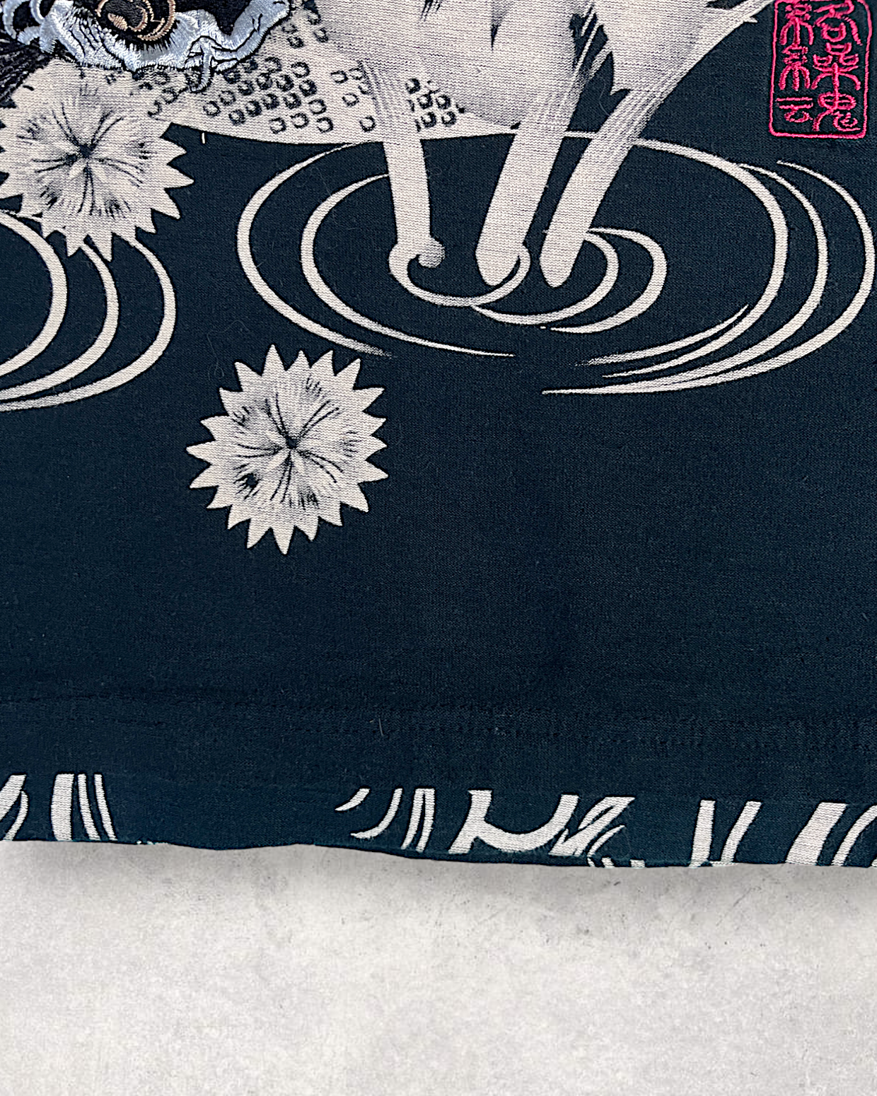 [L]Brand-new KARAKURI TAMASHII embroidery KOI t-shirts | vintage
