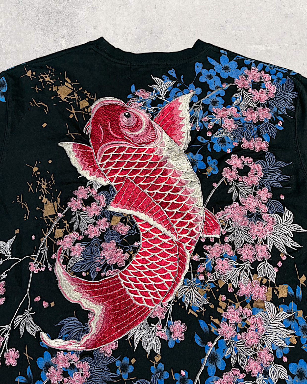 [L] Rare Large Koi embroidery T-shirt | vintage