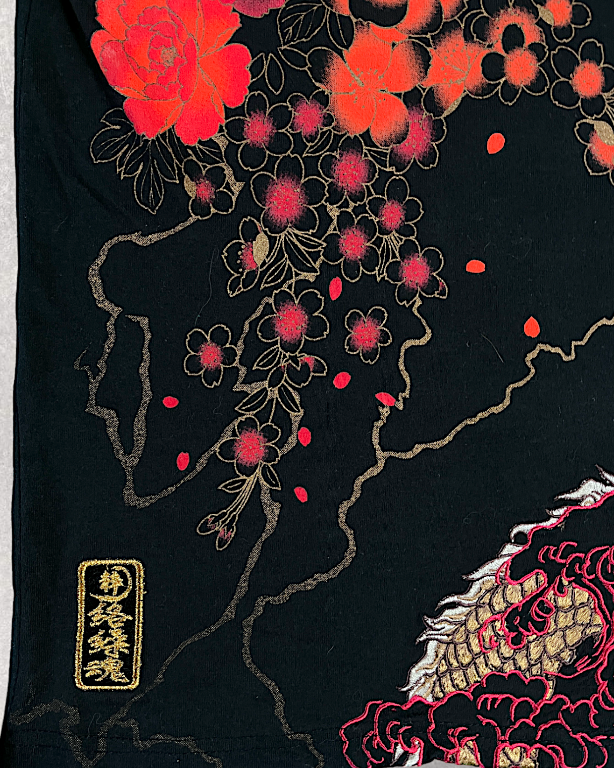 [XL] Rare embroidery double dragon t-shirts
